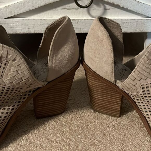 VINCE CAMUTO NWOT WOMEN’S SIZE 11 SHOES - Picture 3 of 7